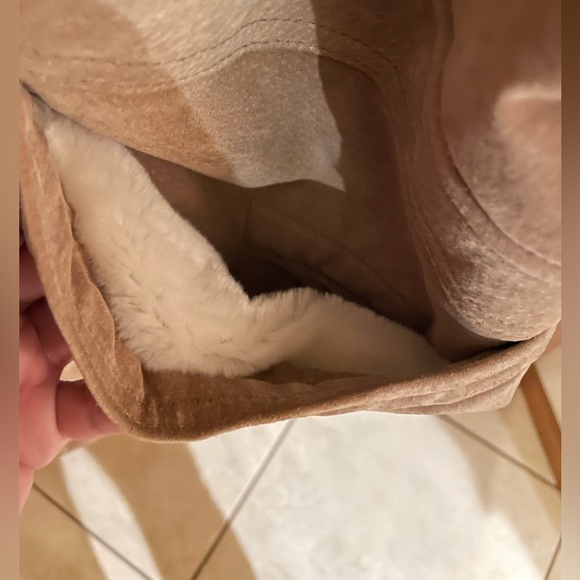 YELLOWSTONE Leather Ranch Coat - Picture 9 of 15